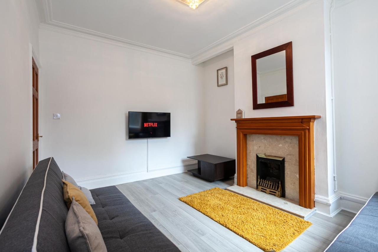 Stay Comfortable-City Centre Location- Sleeps Up To 9 Stoke-on-Trent Eksteriør bilde