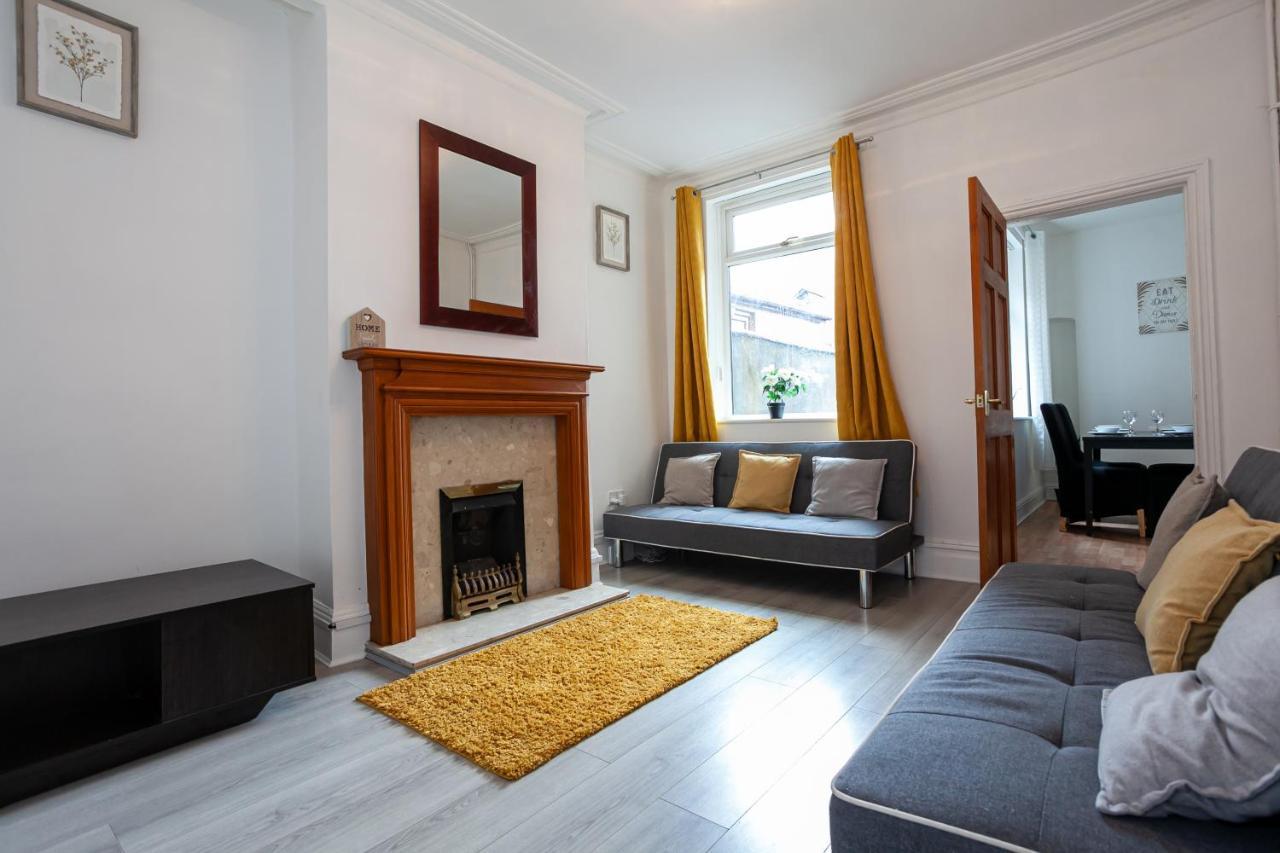 Stay Comfortable-City Centre Location- Sleeps Up To 9 Stoke-on-Trent Eksteriør bilde