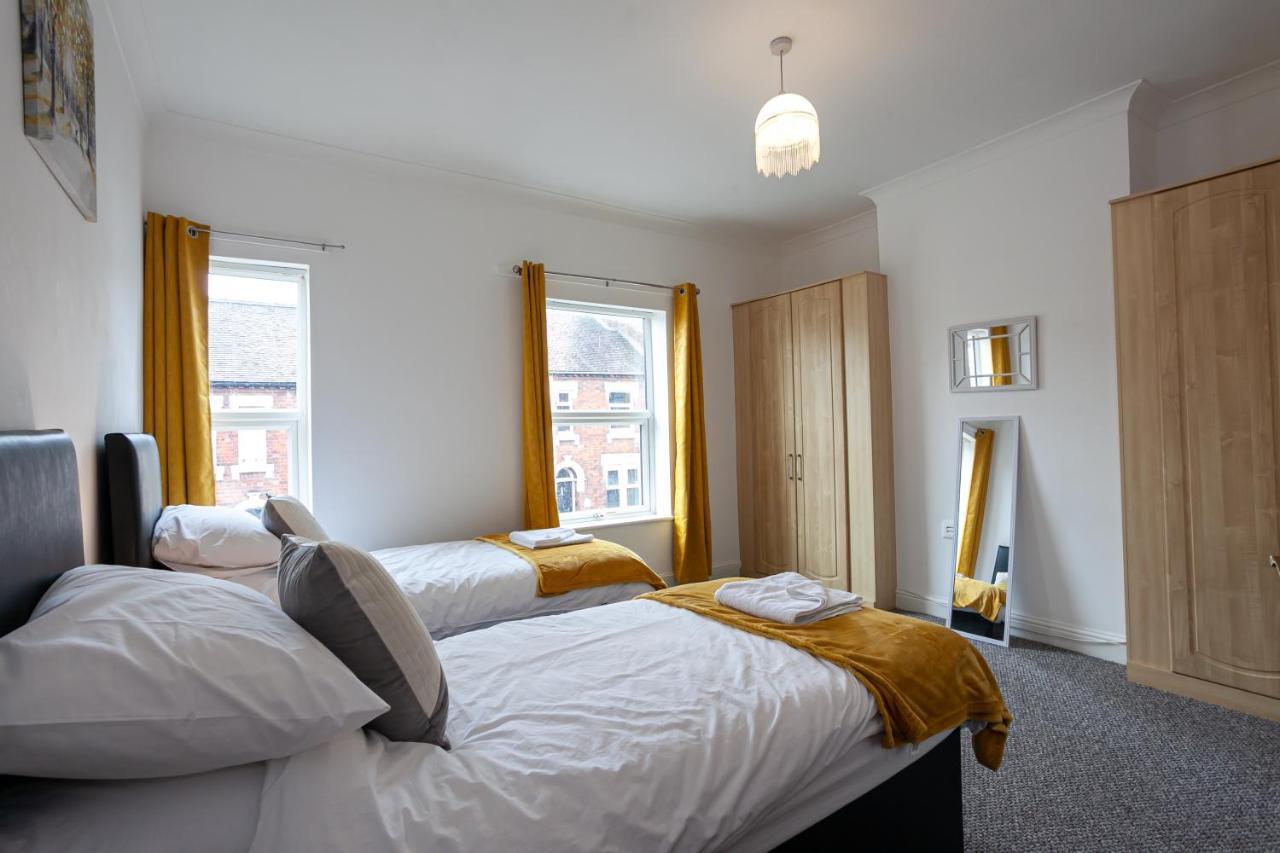 Stay Comfortable-City Centre Location- Sleeps Up To 9 Stoke-on-Trent Eksteriør bilde