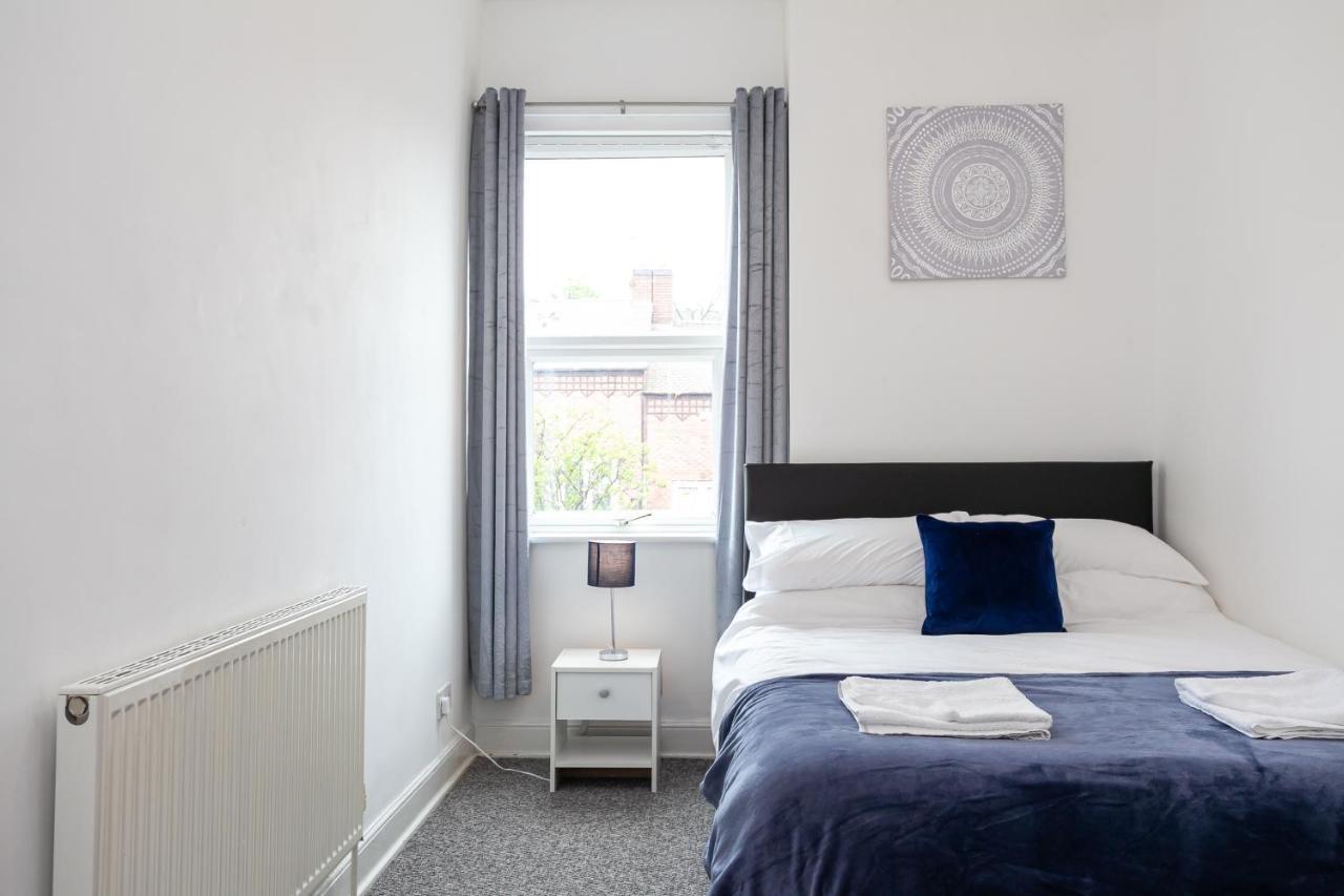 Stay Comfortable-City Centre Location- Sleeps Up To 9 Stoke-on-Trent Eksteriør bilde